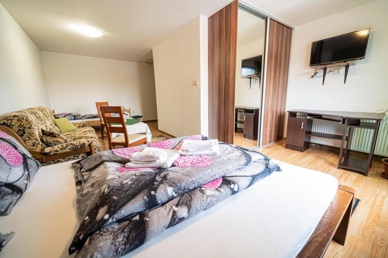 Rodinny Penzion Rogalo Mengusovce Buitenkant foto